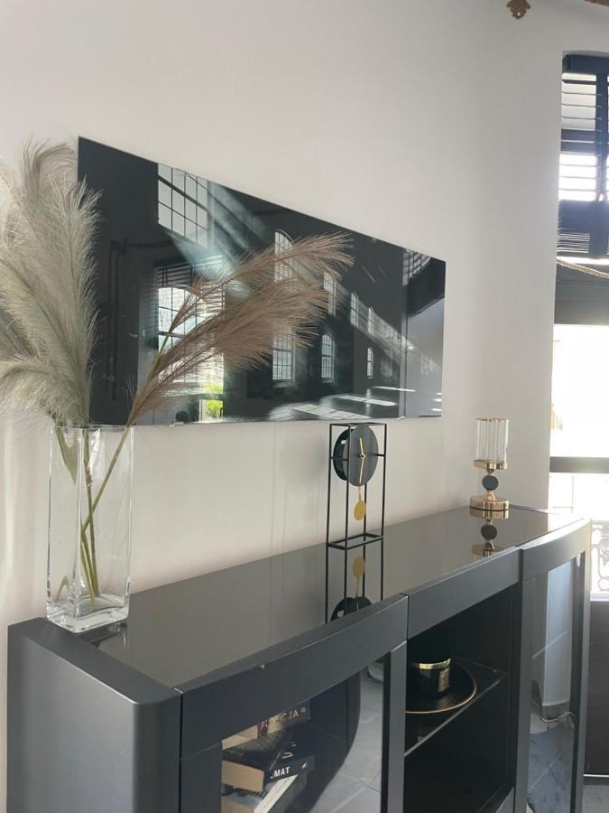 Ferienwohnung Apartament W Centrum Przy Studni 102M2 Chełm Exterior foto